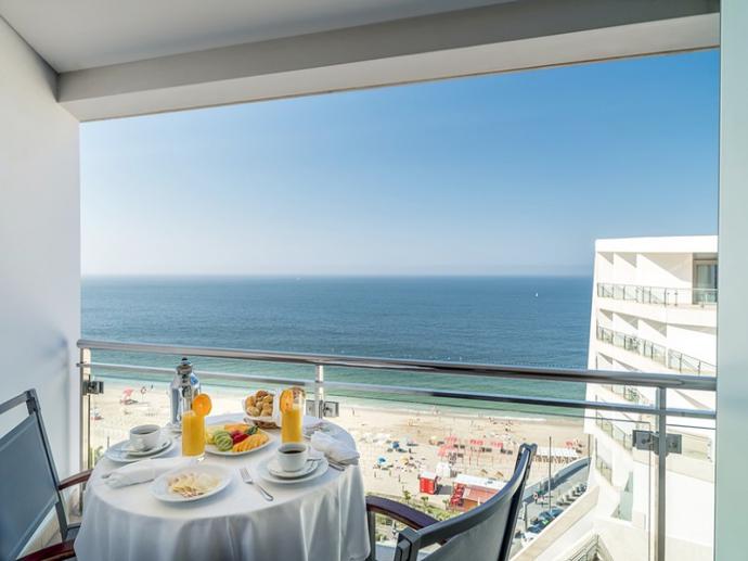 Sesimbra Oceanfront Hotel