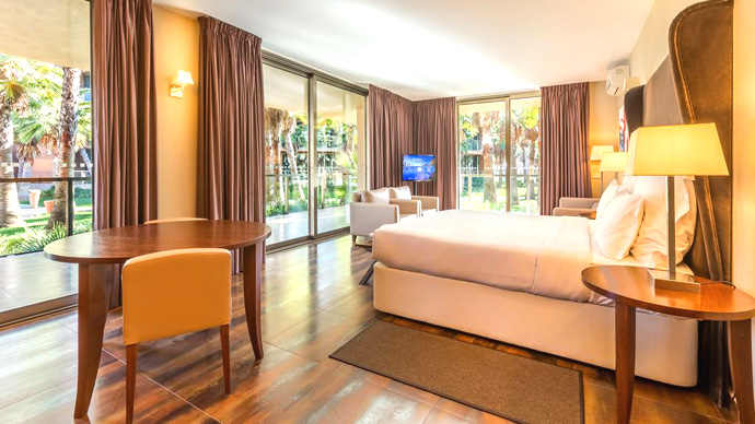 Marriott Residences Salgados Resort (Ex. Nau Salgados Palm Village)