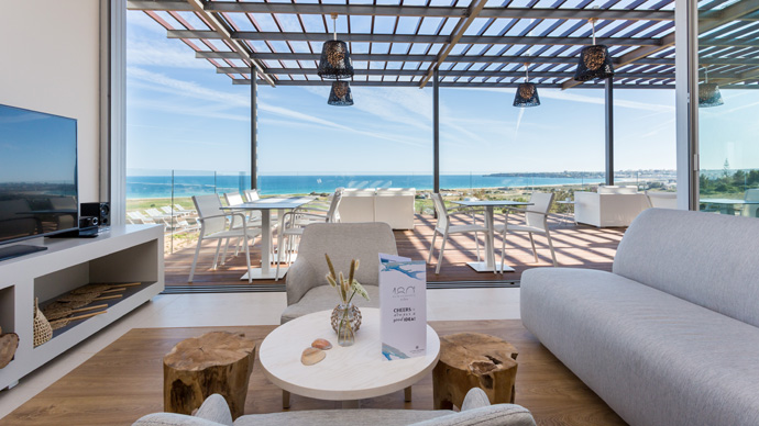 Palmares Beach House Hotel
