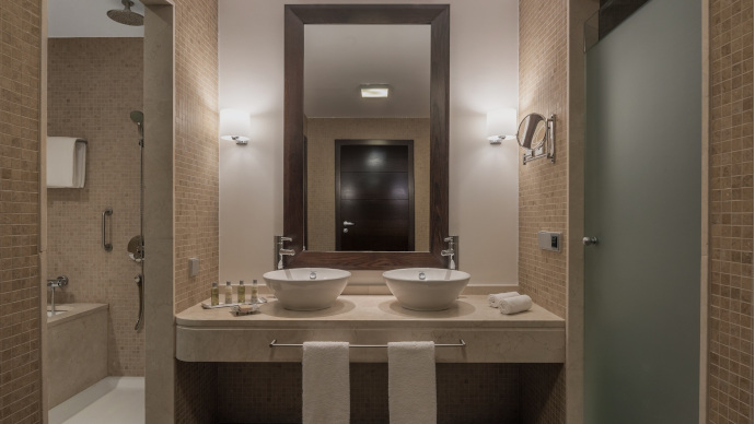 Double Tree by Hilton La Torre Golf & Spa Resort