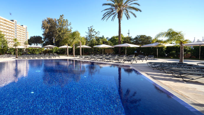 Dom Pedro Marina Hotel