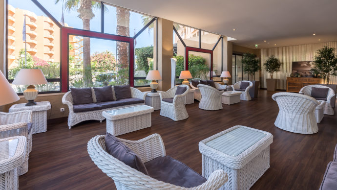 Dom Pedro Marina Hotel