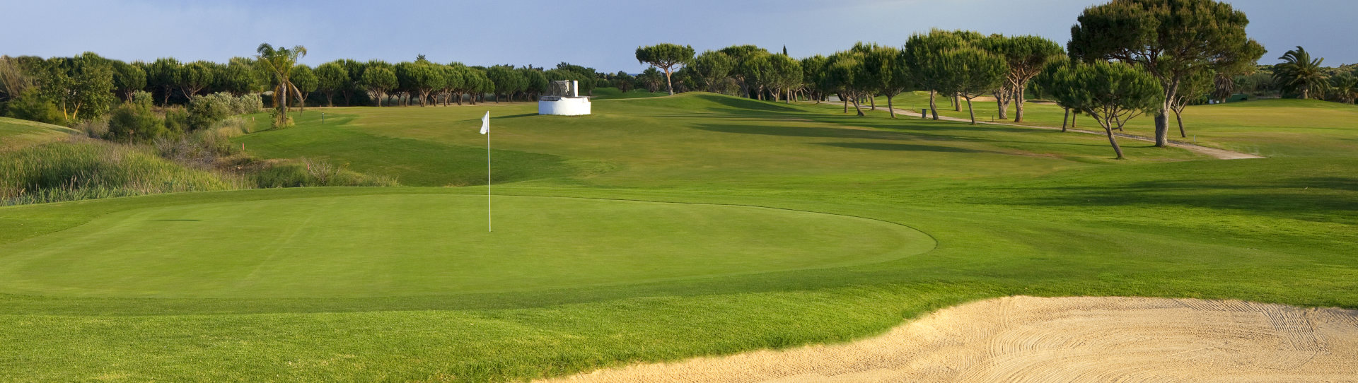 Portugal golf courses - Vilamoura Laguna golf course - Photo 2