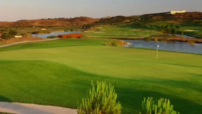 Portugal golf courses - Quinta do Vale Golf Course - Photo 10